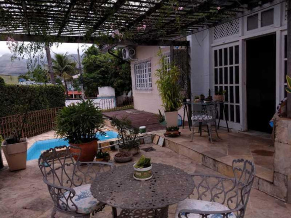 Imagem Casa com 2 Quartos à Venda, 200 m² em Campo Grande - Rio De Janeiro Imagem Casa com 2 Quartos à Venda, 200 m² em Campo Grande - Rio De Janeiro