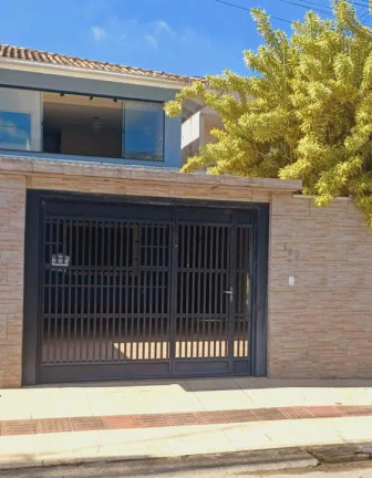 Casa com 3 Quartos à Venda, 105 m² em Santa Regina - Camboriú