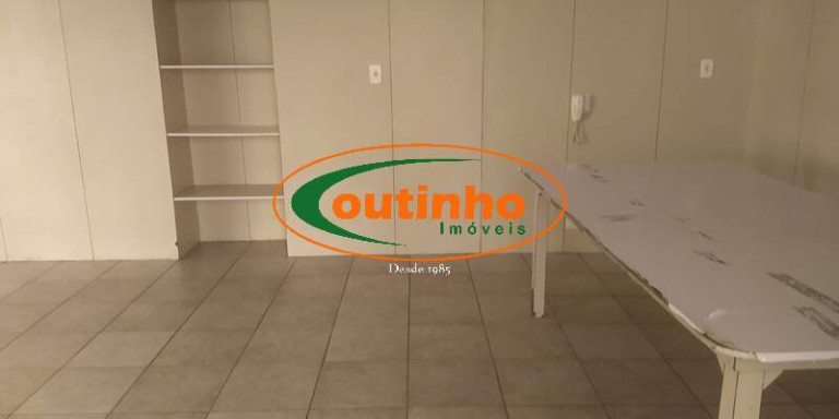 Imagem Apartamento com 3 Quartos à Venda, 144 m² em Tijuca - Rio De Janeiro Imagem Apartamento com 3 Quartos à Venda, 144 m² em Tijuca - Rio De Janeiro