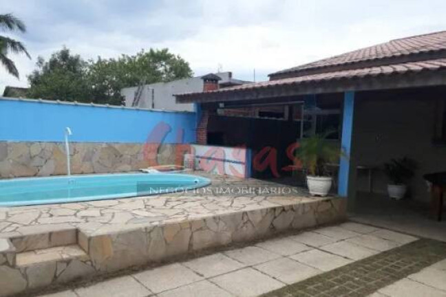 Imagem Casa com 3 Quartos à Venda, 250 m² em Pegorelli - Caraguatatuba Imagem Casa com 3 Quartos à Venda, 250 m² em Pegorelli - Caraguatatuba