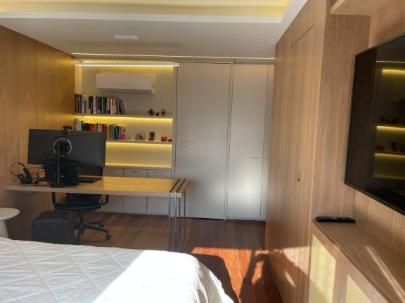 Imagem Imóvel com 4 Quartos à Venda, 227 m² em Vila Uberabinha - São Paulo