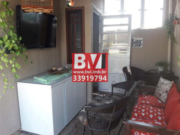 Imagem Casa com 2 Quartos à Venda, 66 m² em Irajá - Rio De Janeiro
