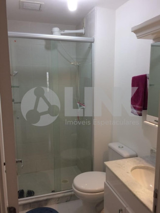 Imagem Apartamento com 3 Quartos à Venda, 65 m² em Santo Antônio - Porto Alegre Imagem Apartamento com 3 Quartos à Venda, 65 m² em Santo Antônio - Porto Alegre