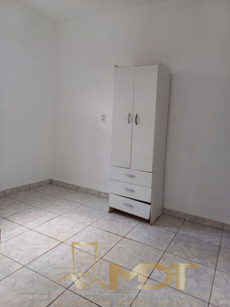 Imagem Casa com 3 Quartos à Venda, 120 m² em Copacabana - Belo Horizonte