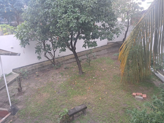 Imagem Casa com 3 Quartos à Venda, 600 m² em Campo Grande - Rio De Janeiro