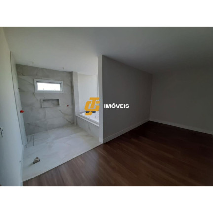 Imagem Casa com 4 Quartos à Venda, 370 m² em Centro - Camboriú Imagem Casa com 4 Quartos à Venda, 370 m² em Centro - Camboriú