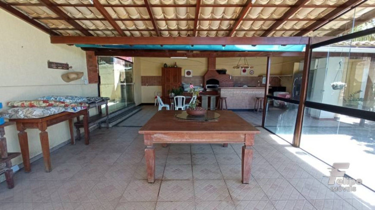 Imagem Imóvel com 8 Quartos à Venda, 1.080 m² em Setiba - Guarapari