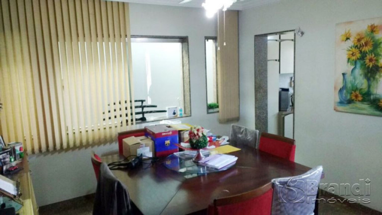 Imagem Casa com 3 Quartos à Venda, 320 m² em Vila Zelina - São Paulo