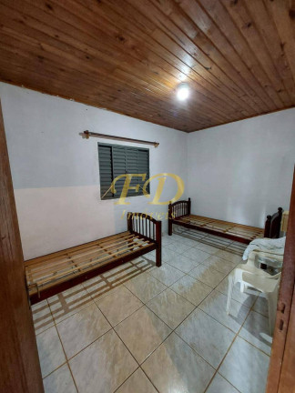 Imagem Chácara com 2 Quartos à Venda, 2.800 m² em Piracaia Imagem Chácara com 2 Quartos à Venda, 2.800 m² em Piracaia