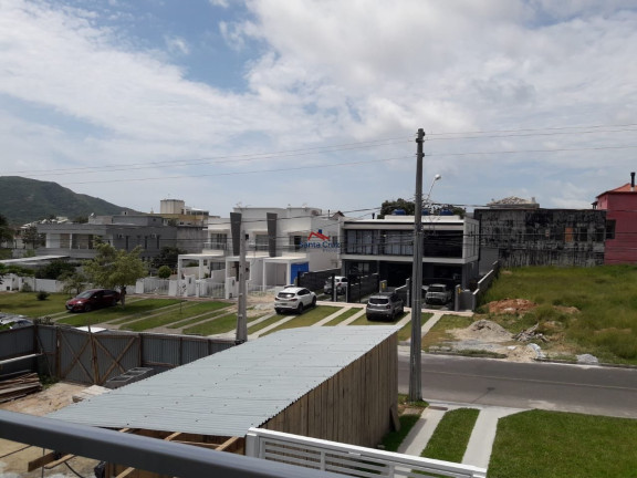 Imagem Sobrado com 3 Quartos à Venda, 225 m² em Ingleses Do Rio Vermelho - Florianópolis Imagem Sobrado com 3 Quartos à Venda, 225 m² em Ingleses Do Rio Vermelho - Florianópolis