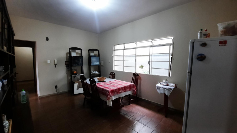 Imagem Casa com 3 Quartos à Venda, 236 m² em Barreiro - Belo Horizonte