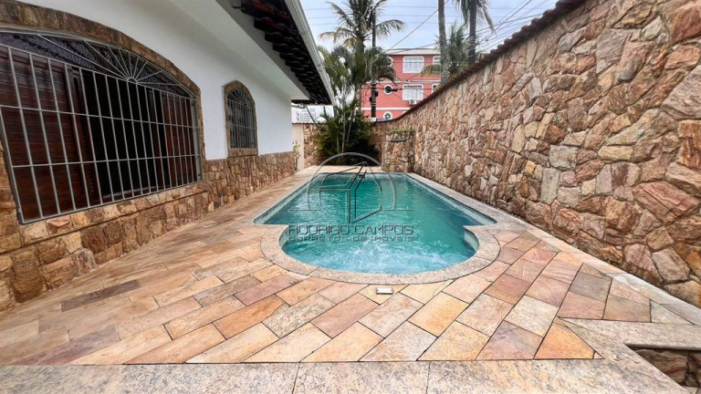 Imagem Casa com 2 Quartos à Venda, 252 m² em Caicara - Praia Grande Imagem Casa com 2 Quartos à Venda, 252 m² em Caicara - Praia Grande