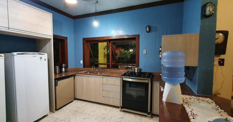 Imagem Casa com 3 Quartos à Venda, 250 m² em Itacolomi - Balneário Piçarras Imagem Casa com 3 Quartos à Venda, 250 m² em Itacolomi - Balneário Piçarras