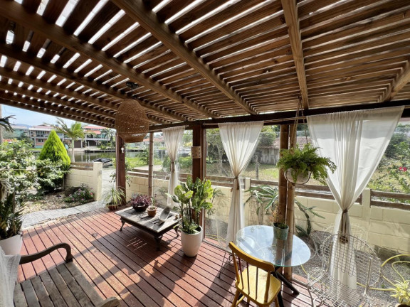 Imagem Casa com 5 Quartos à Venda, 100 m² em Barra Da Lagoa - Florianópolis
