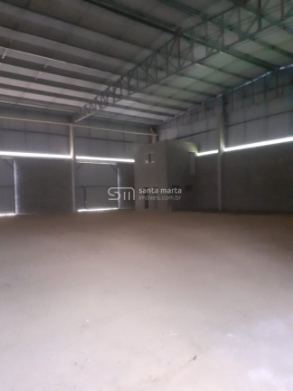Imóvel Comercial à Venda, 1.500 m² em Centro - Canas