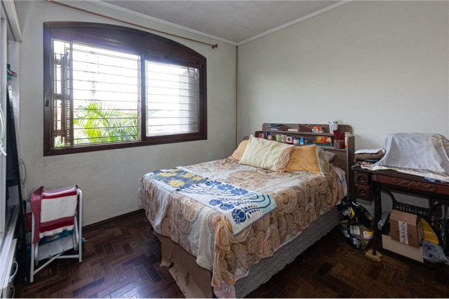 Imagem Casa com 3 Quartos à Venda, em Jardim Itu - Porto Alegre Imagem Casa com 3 Quartos à Venda, em Jardim Itu - Porto Alegre