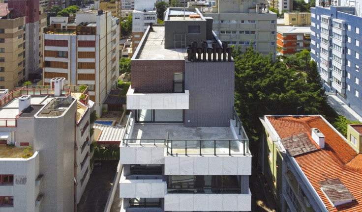 Imagem Apartamento com 3 Quartos à Venda, 376 m² em Moinhos De Vento - Porto Alegre
