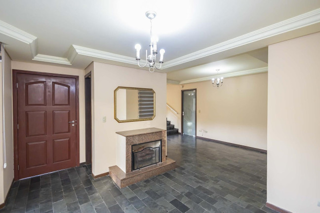 Imagem Casa com 3 Quartos à Venda, 350 m² em Santo Inácio - Curitiba Imagem Casa com 3 Quartos à Venda, 350 m² em Santo Inácio - Curitiba