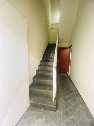 Imagem Galpão à Venda ou Locação, 715 m² em Vila Sacadura Cabral - Santo André