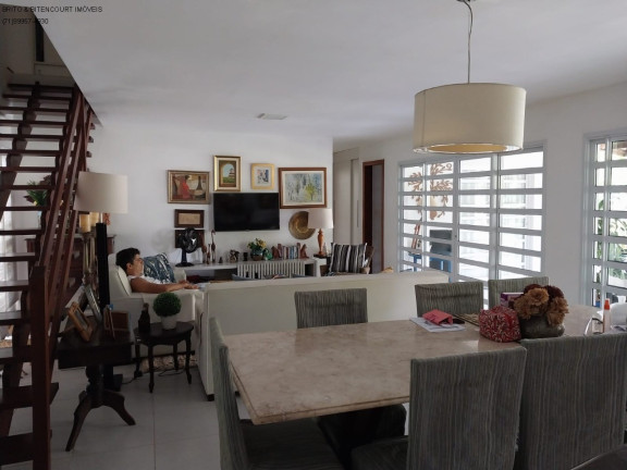 Imagem Casa com 5 Quartos à Venda, 287 m² em Belo Horizonte - Camaçari