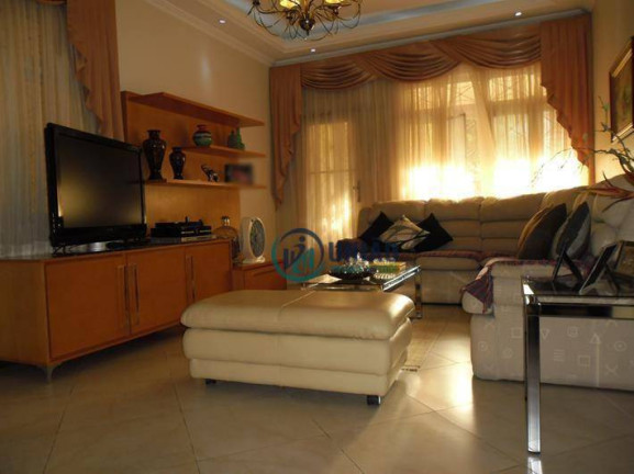 Imagem Casa com 3 Quartos à Venda, 220 m² em Santa Rosa - Niterói Imagem Casa com 3 Quartos à Venda, 220 m² em Santa Rosa - Niterói
