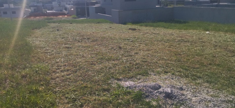 Terreno em Condomínio à Venda, 250 m² em Parque Residencial Maria Elmira - Caçapava