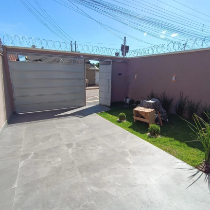 Imagem Imóvel com
3 Quartos à Venda, 124 m² em
Jardim Ipiranga -
Aparecida De Goiania Imagem Imóvel com
3 Quartos à Venda, 124 m² em
Jardim Ipiranga -
Aparecida De Goiania