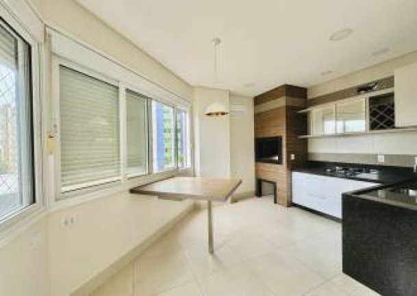 Imagem Apartamento com 4 Quartos à Venda, 171 m² em Centro - Cascavel