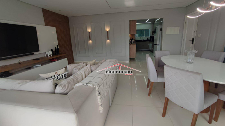 Imagem Apartamento com 4 Quartos à Venda, 156 m² em Canto Do Forte - Praia Grande