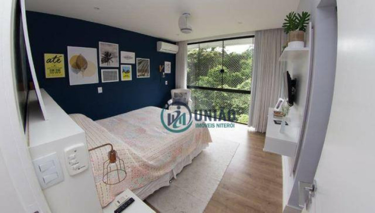 Imagem Casa com 3 Quartos à Venda, 350 m² em Pendotiba - Niterói