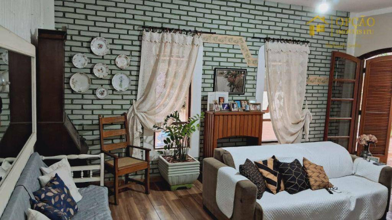 Imagem Casa com 3 Quartos à Venda, 328 m² em Centro - Itu Imagem Casa com 3 Quartos à Venda, 328 m² em Centro - Itu