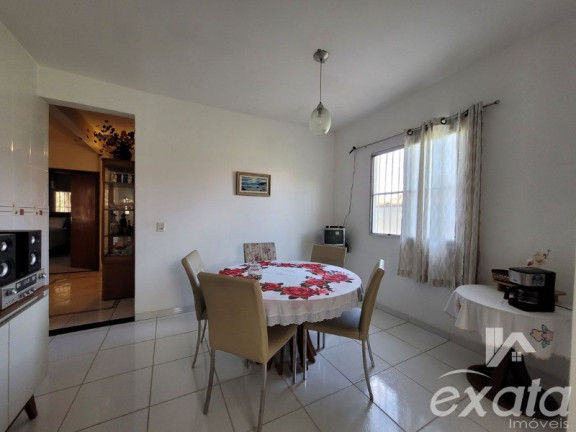 Imagem Casa com 3 Quartos à Venda, 241 m² em Portal De Jacaraípe - Serra Imagem Casa com 3 Quartos à Venda, 241 m² em Portal De Jacaraípe - Serra