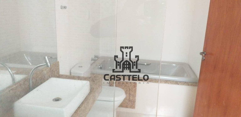 Imagem Casa com 4 Quartos à Venda, 430 m² em Califórnia - Londrina Imagem Casa com 4 Quartos à Venda, 430 m² em Califórnia - Londrina