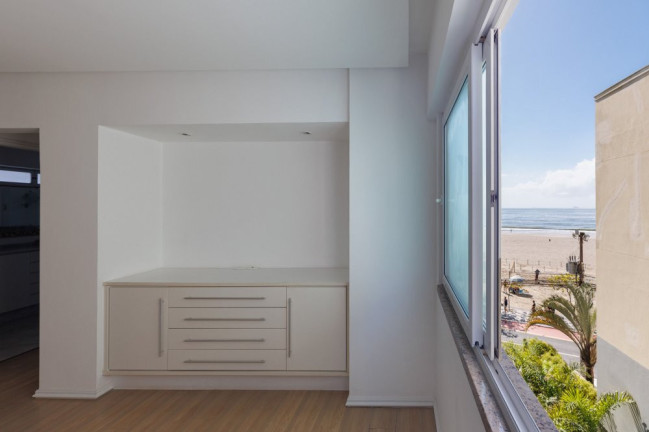 Imagem Apartamento com 3 Quartos para Alugar, 100 m² em Centro - Balneário Camboriú Imagem Apartamento com 3 Quartos para Alugar, 100 m² em Centro - Balneário Camboriú