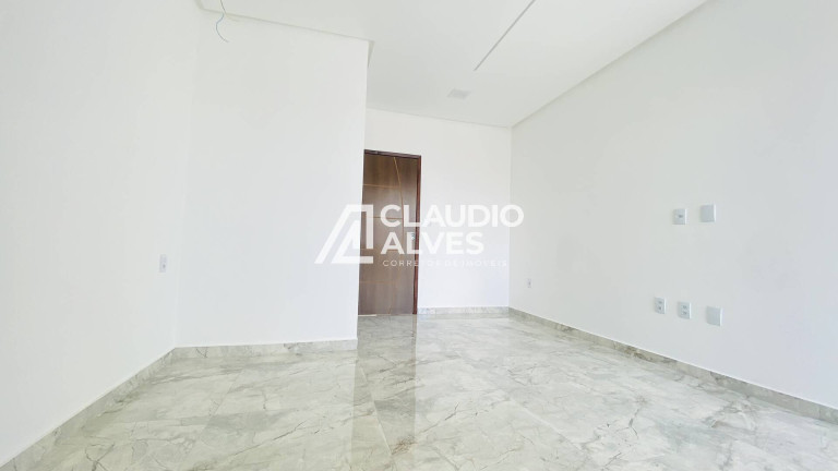 Imagem Casa com 3 Quartos à Venda, 99 m² em Parque Ipê - Feira De Santana