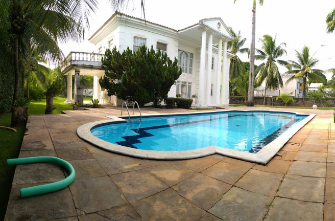 Casa com 3 Quartos à Venda, 410 m² em Portão - Lauro De Freitas