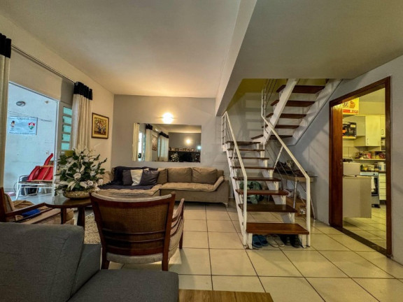 Imagem Casa com 3 Quartos à Venda, 180 m² em Parque 10 De Novembro - Manaus