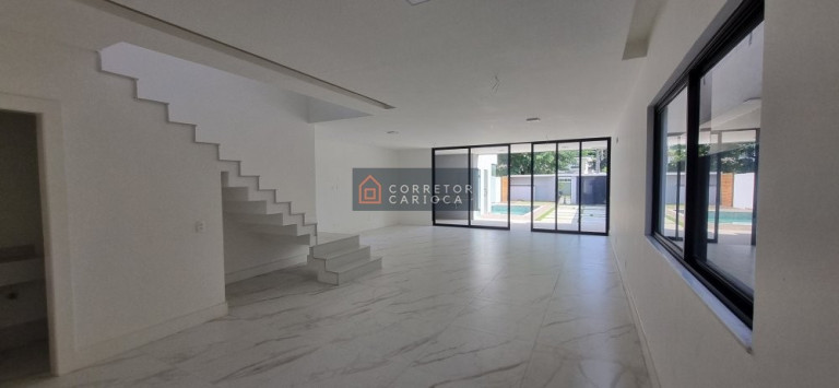 Imagem Casa com 4 Quartos à Venda, 350 m² em Barra Da Tijuca - Rio De Janeiro Imagem Casa com 4 Quartos à Venda, 350 m² em Barra Da Tijuca - Rio De Janeiro