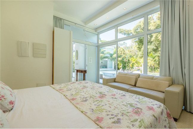 Imagem Casa com 7 Quartos à Venda, em Praia Brava - Florianópolis Imagem Casa com 7 Quartos à Venda, em Praia Brava - Florianópolis