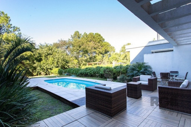 Imagem Imóvel com 4 Quartos à Venda, 219 m² em Belém Novo - Porto Alegre Imagem Imóvel com 4 Quartos à Venda, 219 m² em Belém Novo - Porto Alegre