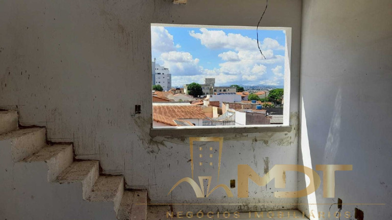 Imagem Imóvel com 3 Quartos à Venda, 95 m² em Santa Mônica - Belo Horizonte Imagem Imóvel com 3 Quartos à Venda, 95 m² em Santa Mônica - Belo Horizonte