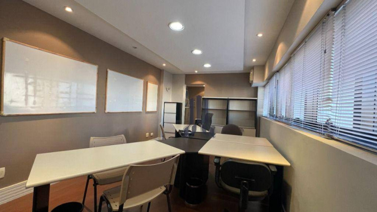 Imagem Sala Comercial para Alugar, 69 m² em água Verde - Curitiba Imagem Sala Comercial para Alugar, 69 m² em água Verde - Curitiba