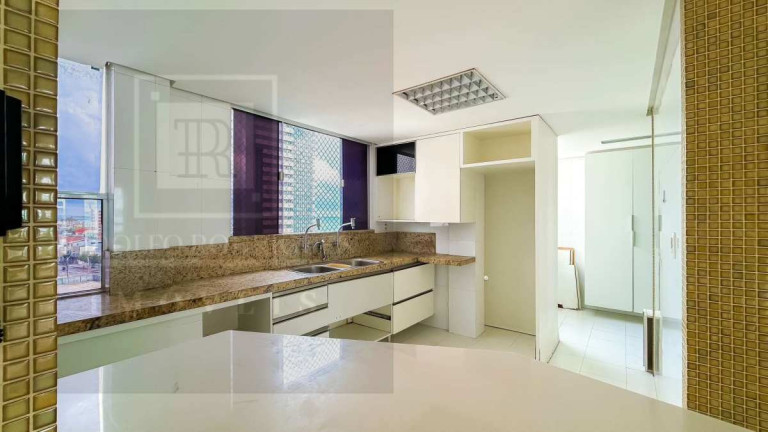 Imagem Apartamento com 3 Quartos à Venda, 164 m² Imagem Apartamento com 3 Quartos à Venda, 164 m²