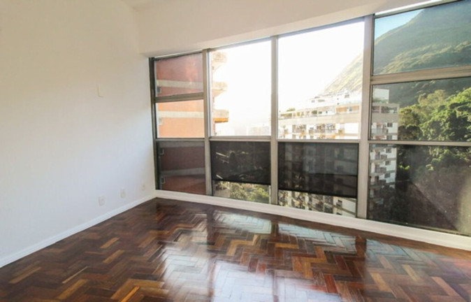 Imagem Imóvel com 2 Quartos à Venda, 92 m² em Lagoa - Rio De Janeiro Imagem Imóvel com 2 Quartos à Venda, 92 m² em Lagoa - Rio De Janeiro