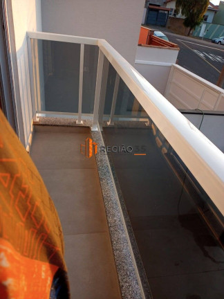 Imagem Casa com 3 Quartos à Venda, 116 m² em Loteamento Campo Das Aroeiras - Poços De Caldas