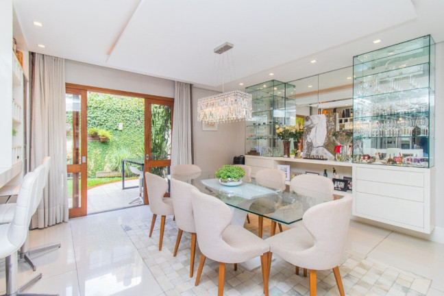 Imagem Casa com 3 Quartos à Venda, 241 m² em Agronomia - Porto Alegre