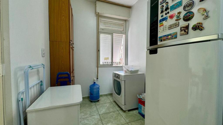 Imagem Apartamento com 3 Quartos à Venda, 90 m² em Centro Histórico - Porto Alegre Imagem Apartamento com 3 Quartos à Venda, 90 m² em Centro Histórico - Porto Alegre