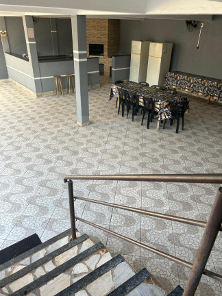 Imagem Casa com 3 Quartos à Venda, 402 m²