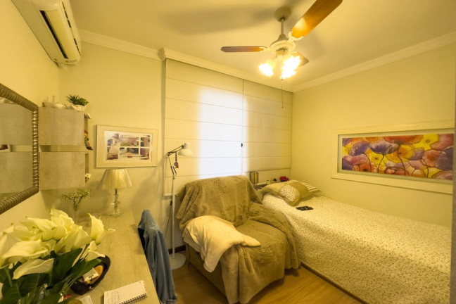 Imagem Casa com 3 Quartos à Venda, 85 m² em Petrópolis - Porto Alegre Imagem Casa com 3 Quartos à Venda, 85 m² em Petrópolis - Porto Alegre