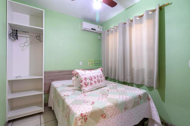 Imagem Apartamento com 2 Quartos para Alugar ou Temporada, 50 m² em Centro - Bombinhas Imagem Apartamento com 2 Quartos para Alugar ou Temporada, 50 m² em Centro - Bombinhas